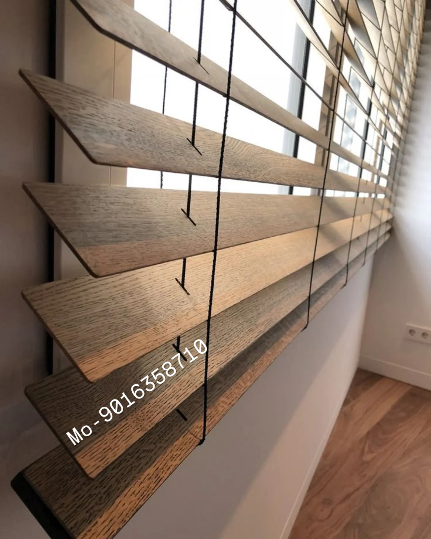 Enhance your windows with premium wooden blinds that showcase the beauty of natural textures and timeless…